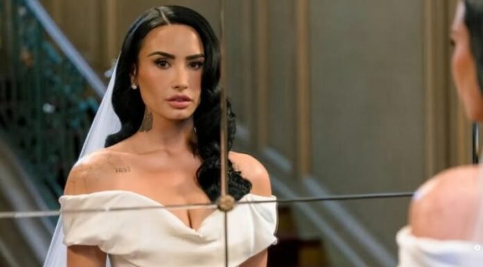 Demi Lovato sorprendió con un vestido de novia que guarda gran similitud con los que lucieron anteriormente Miley Cyrus y Hailey Bieber, aunque con un giro muy personal.