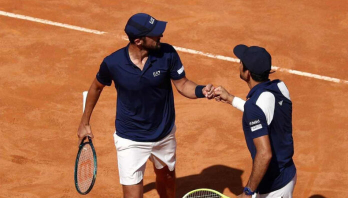 Marcelo Arévalo debutó con victoria en Roland Garros Marcelo Arévalo y el croata Mate Pavic debutaron con un cómodo triunfo ante los españoles Pedro Martínez y Jaume Munar.