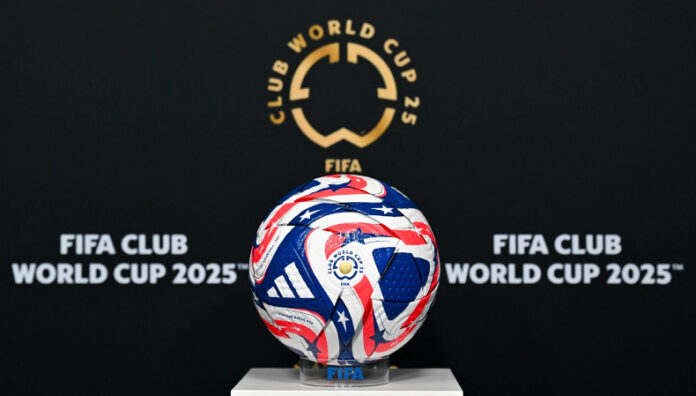 Balón oficial del Mundial de Clubes FIFA 2025 El balón contará con tecnología innovadora y tendrá llamativos emblemas representativos de Estados Unidos.