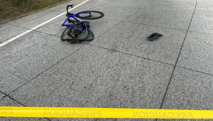 Ciclista muere atropellado en Antiguo Cuscatlán El ciclista fue atropellado por el conductor de un vehículo particular.