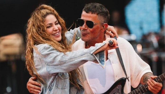 Shakira y Alejandro Sanz lanzan videoclip de “Bésame” En el video de “Bésame”, los cantantes vuelven a unir sus voces casi dos décadas después del éxito “La Tortura”.
