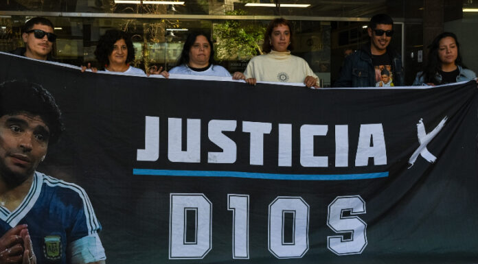 El juicio fue cancelado por la participación de un juez en un documental sobre la muerte de Diego Maradona.