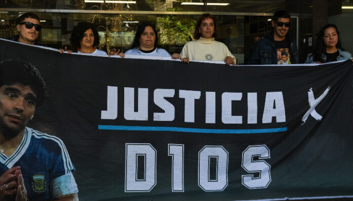 Juicio por la muerte de Maradona es declarado nulo El juicio fue cancelado por la participación de un juez en un documental sobre la muerte de Diego Maradona.