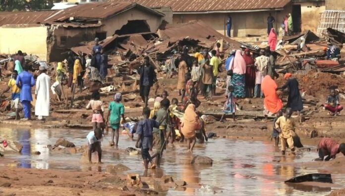 Más de 100 fallecidos por inundaciones en Nigeria El norte de Nigeria es especialmente vulnerable a inundaciones estacionales, las cuales causan muertes y desplazamientos forzados.