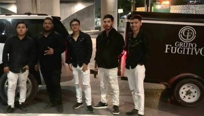 Asesinan a cinco miembros de grupo musical en México Las autoridades estatales confirmaron la muerte de cinco integrantes de un grupo de música regional en el norte de México.