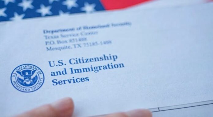 El presidente Trump puede revocar el “parole” humanitario que protege de la deportación a medio millón de inmigrantes de Cuba, Haití, Nicaragua y Venezuela.