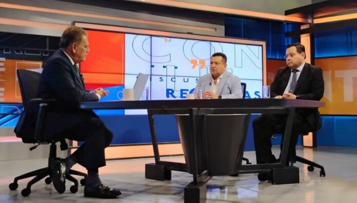 De cada 10 personas que sufren de migrañas, 7 son mujeres La migraña es una enfermedad que está más presente en jóvenes, aunque puede presentarse en adolescentes y aún en niños. Es discapacitante.