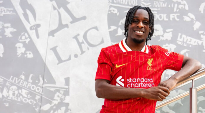 Jeremie Frimpong llega al campeón de la Premier League tras su paso por el Bayer Leverkusen de la Bundesliga.