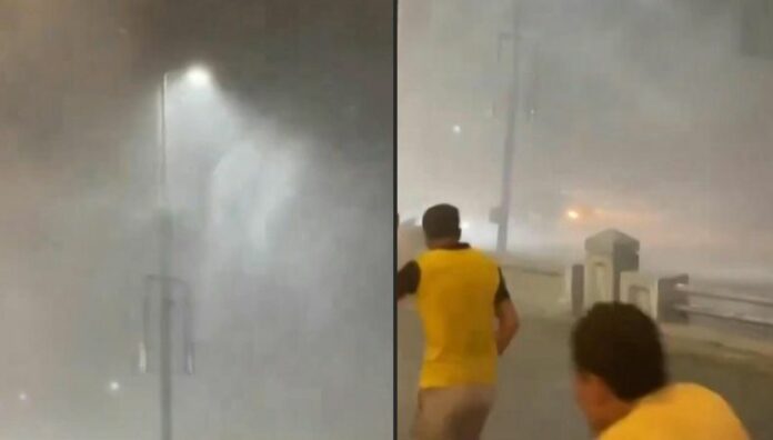 Inusual tormenta de granizo azota la ciudad egipcia de Alejandría Una inusual tormenta de granizo sorprendió a los habitantes de Alejandría, Egipto, dejando escenas poco comunes en la ciudad costera del Mediterráneo.