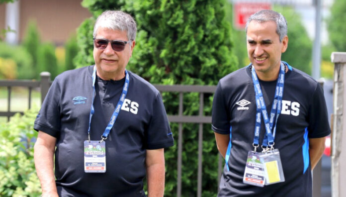 Bolillo Gómez técnico de la Selecta Hernán Darío