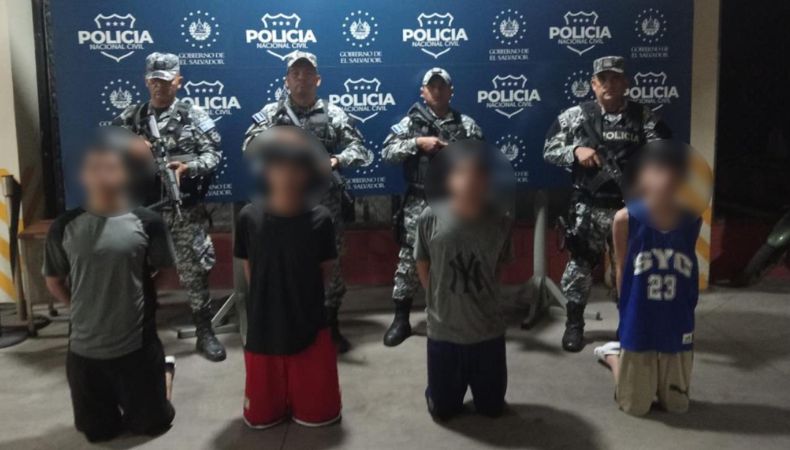Cuatro hombres fueron capturados por su presunta implicación en el asesinato de una adolescente en Soyapango.