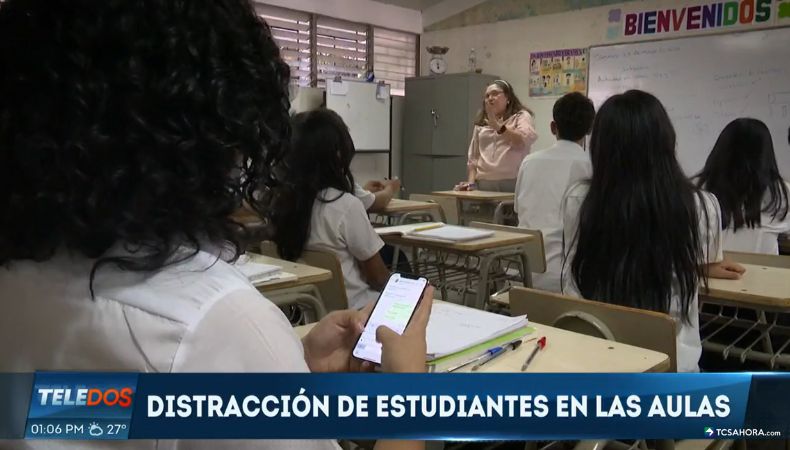 A nivel nacional e internacional se toman medidas para mejorar el aprendizaje en las aulas, regulando el uso de dispositivos tecnológicos.