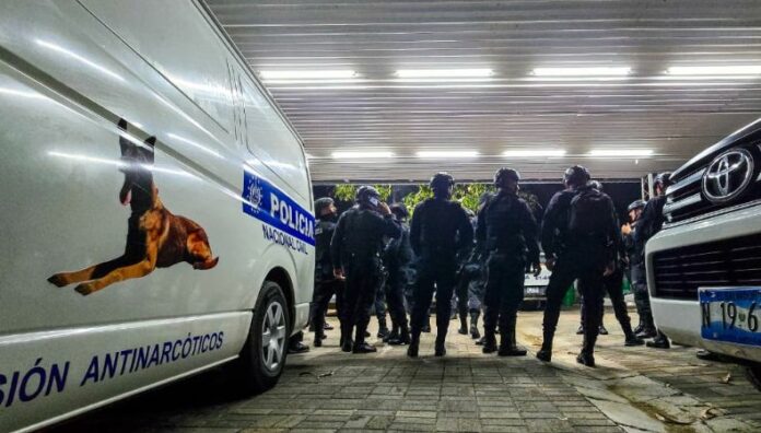 FGR ejecuta operativos contra estructuras de narcotráfico y pandillas Dos operativos contra estructuras de narcotráfico y pandillas se ejecutaron esta madrugada en varios puntos del país.