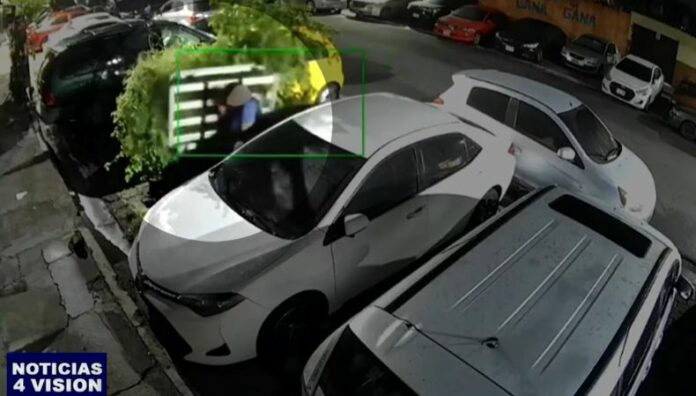 Habitantes de Los Conacastes denuncian hurtos en vehículos Los vecinos de las colonias piden a las autoridades tomar cartas en el asunto por los constantes hurtos en vehículos.