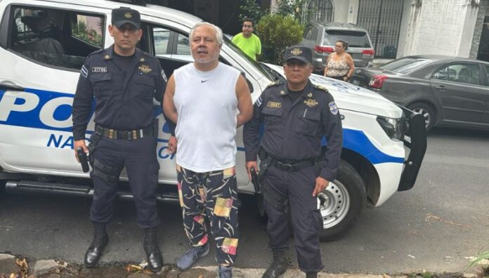 En desarrollo: Capturan al abogado constitucionalista Enrique Anaya Barraza La Fiscalía General de la República (FGR), anunció en horas del mediodía, la captura del abogado constitucionalista, Enrique Anaya Barraza.