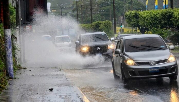 El Salvador enfrentará lluvias intensas y tormentas esta tarde y noche El MARN prevé lluvias y tormentas con ráfagas de viento superiores a los 45 km/h, actividad eléctrica y alta probabilidad de inundaciones.