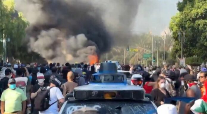 El gobernador de California rechazó el envío de los marines a Los Ángeles para combatir las protestas en contra de redadas y arrestos.