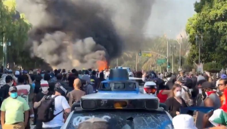 El gobernador de California rechazó el envío de los marines a Los Ángeles para combatir las protestas en contra de redadas y arrestos.