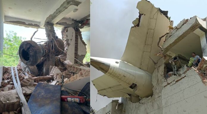 Un Boeing 787 de la compañía Air India se estrelló este jueves en la ciudad de Ahmedabad poco después de despegar.