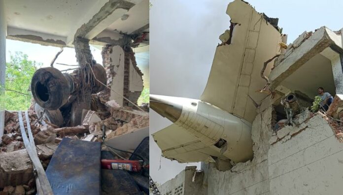 Tragedia aérea en India: 242 pasajeros fallecidos Un Boeing 787 de la compañía Air India se estrelló este jueves en la ciudad de Ahmedabad poco después de despegar.