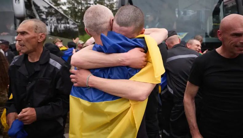 Entre lunes y miércoles, Rusia entregó 1,212 soldados ucranianos muertos y recibió 27 rusos fallecidos en un intercambio de prisioneros de guerra.