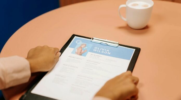 En el mundo laboral, los expertos en reclutamiento de talento humano señalan la importancia del networking y las habilidades blandas.