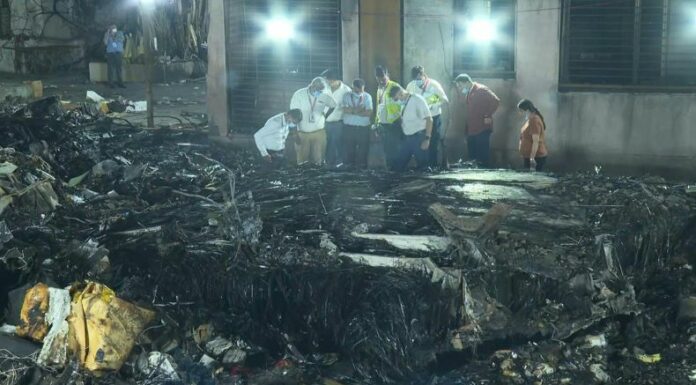 El primer ministro de la India, Narendra Modi calificó de “desgarrador” el siniestro que hasta el momento ha dejado al menos 260 víctimas.