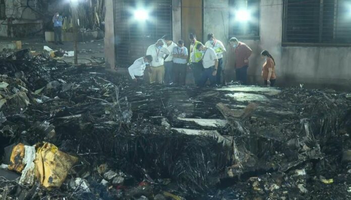 El primer ministro de la India, Narendra Modi calificó de “desgarrador” el siniestro que hasta el momento ha dejado al menos 260 víctimas.