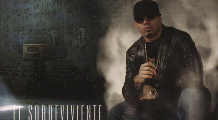 Wisin presenta un disco que rinde homenaje a la esencia del reguetón del 2000. En este álbum participan artistas como Beéle, Farruko y Zion.