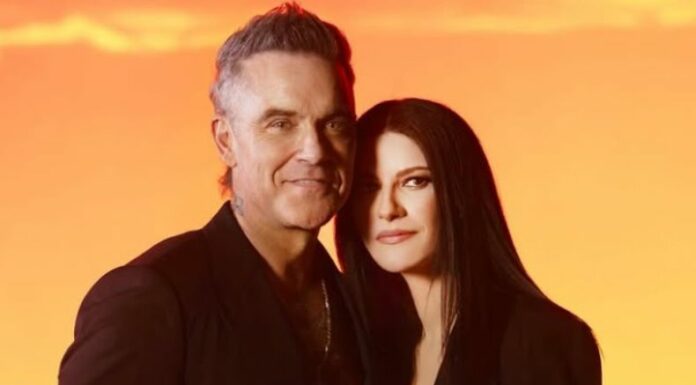 Laura Pausini y Robbie Williams estrenarán en vivo el nuevo himno oficial de la FIFA durante la gala inaugural del torneo que arranca hoy. La Copa será transmitida en El Salvador por Canal 4 y TCS GO.