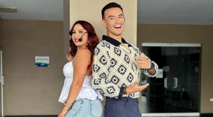 Liz Pleitez y Víctor Emmanuelle, los presentadores de “Prendi2” recordaron con emoción y gratitud a sus padres fallecidos, dedicándoles conmovedoras palabras durante la transmisión especial por el Día del Padre.