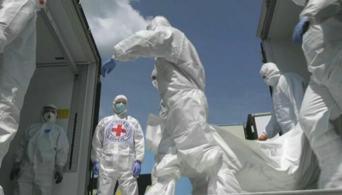 El ministro de Ucrania del Interior afirmó que los cuerpos entregados por Rusia estaban en un “estado extremadamente mutilado”.