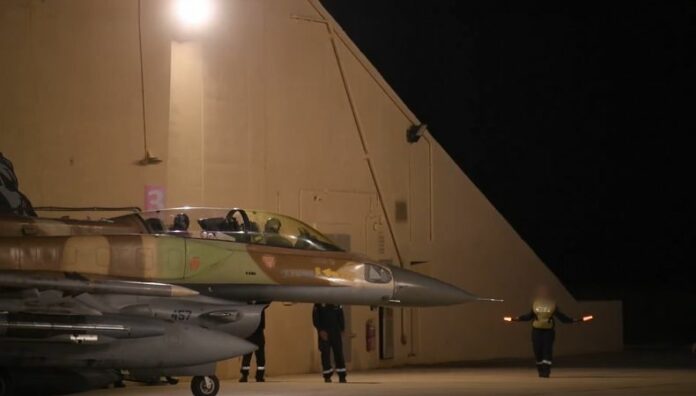 El ejército israelí atacó un centro de producción de centrifugadoras de uranio en Teherán y varios sitios de fabricación de armas.