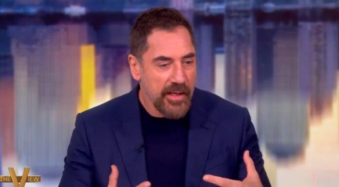 Javier Bardem denunció la impunidad de Israel y exige acción internacional ante la masacre de civiles palestinos.