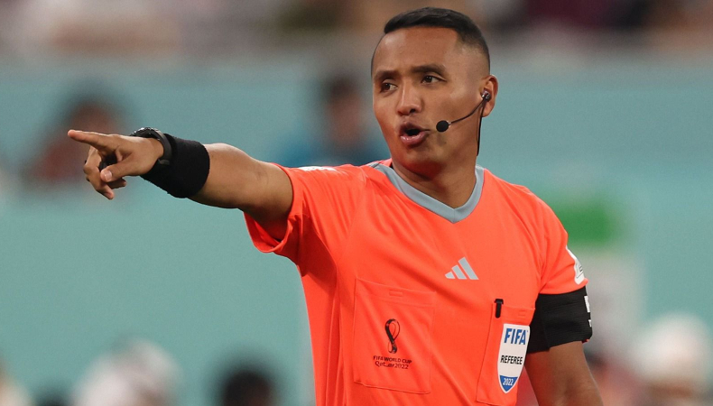 Iván Barton fue designado por la FIFA como el árbitro central del encuentro entre Flamengo y Chelsea inglés.