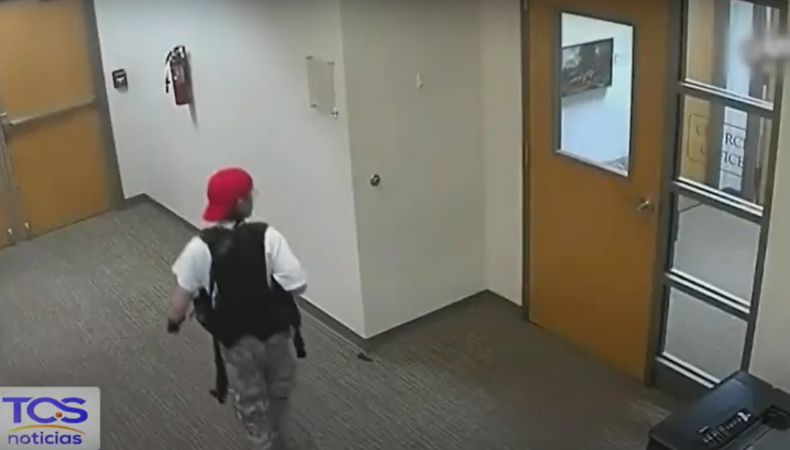 Europa cuenta con leyes estrictas de control de armas y registra una frecuencia menor de tiroteos escolares que Estados Unidos.