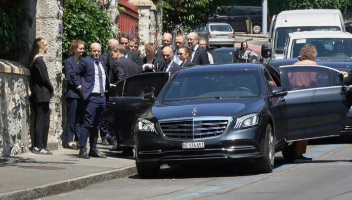 Europeos e iraníes se reúnen en Suiza para buscar salida diplomática a la guerra Líderes europeos e Irán se reúnen en Suiza para buscar una salida diplomática a la guerra con Israel, mientras EE. UU. evalúa su participación.