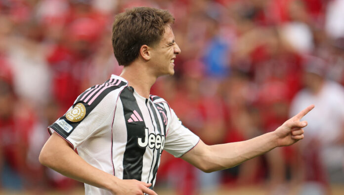 Juventus goleó al Wydad de Marruecos Juventus de Turín sumó una nueva goleada y se clasificó para los octavos de final del Mundial de Clubes de la FIFA.