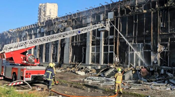 Los bombardeos masivos rusos alcanzaron zonas residenciales, hospitales y equipamientos deportivos.