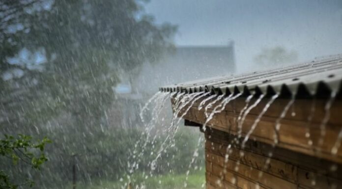 Para este martes, el Ministerio de Medio Ambiente prevé lluvias aisladas en la zona norte del país durante la tarde y la noche.