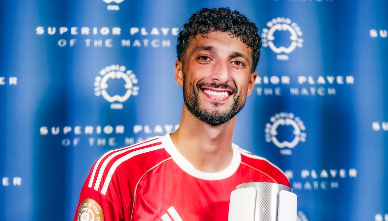 El jugador del Al Ahly de Egipto anotó tres goles en el empate de su equipo ante el Porto en el Mundial de Clubes.