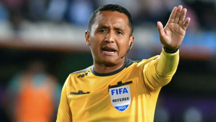 Iván Barton pitará el Inter-Fluminense de octavos de final Iván Barton fue designado por FIFA como árbitro principal del duelo entre italianos y brasileños en octavos de final del Mundial de Clubes.