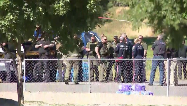 Dos bomberos murieron el domingo en Idaho, Estados Unidos, tras ser emboscados por un tirador cuando combatían un incendio.