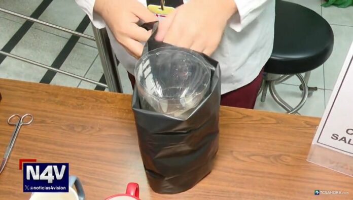 Trampa contra zancudos una forma sencilla y eficaz para prevenir el dengue La trampa contra zancudos es una solución casera, fácil y efectiva para usar en el hogar y reducir el riesgo de enfermedades como el dengue.