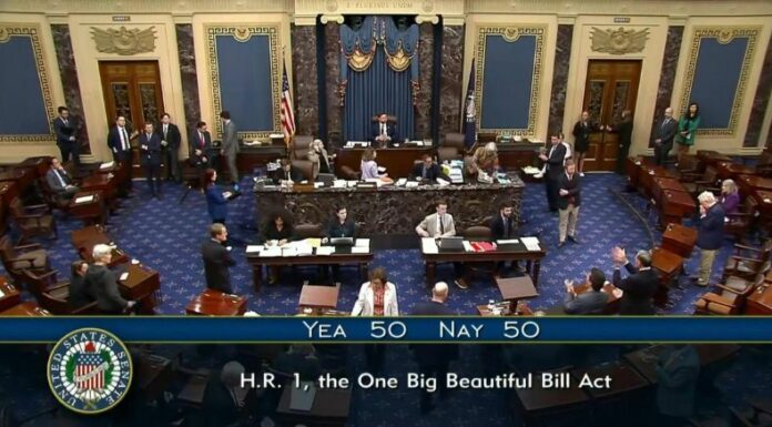 El Senado dio luz verde al llamado “proyecto de ley grande y hermoso” que envió Trump, que incluye enormes recortes fiscales a programas de bienestar social.