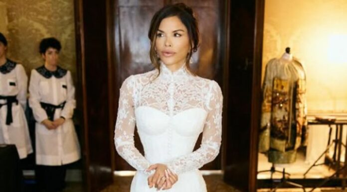 Durante las fastuosas celebraciones por su boda con Jeff Bezos, Lauren Sánchez lució 27 vestidos. Al final del evento, uno de ellos desapareció sin dejar rastro, generando especulaciones sobre un posible robo.