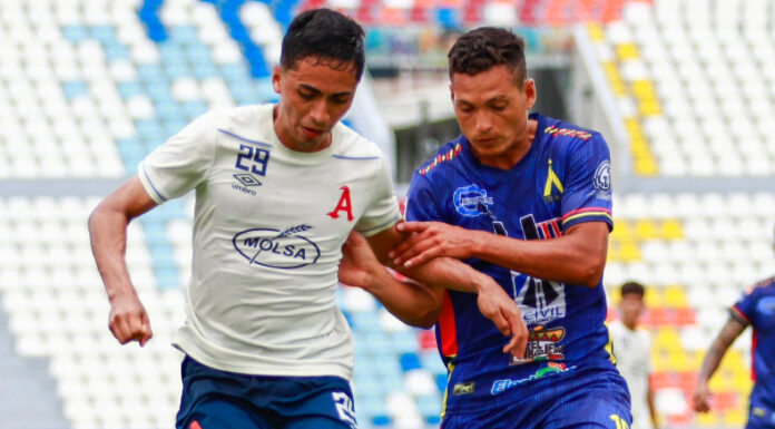 El campeón nacional, Alianza FC, perdió en su primer amistoso de pretemporada ante el ADET Aruba de la Segunda División.