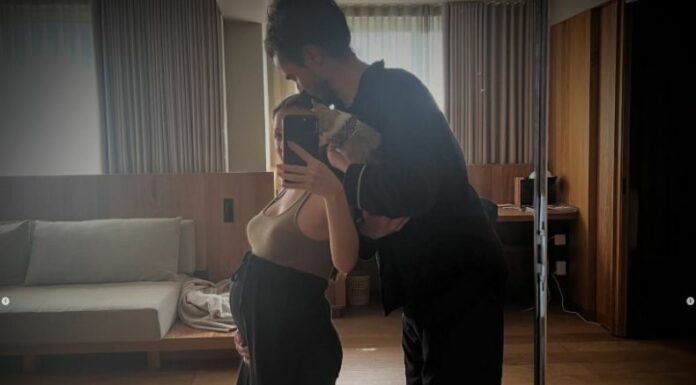 La cantante mexicana anunció que está esperando un bebé. Con cinco meses de embarazo, compartió la noticia con una foto y un mensaje desde su cuenta oficial de Instagram.