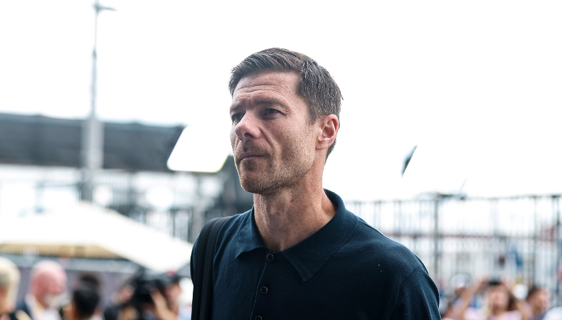 Xabi Alonso habló luego de la goleada del París Saint-Germain al Real Madrid en las semifinales del Mundial de Clubes.