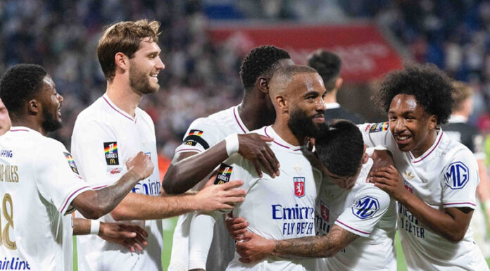 El Olympique Lyon de Francia había sido descendido administrativamente a Segunda División por millonarias deudas.